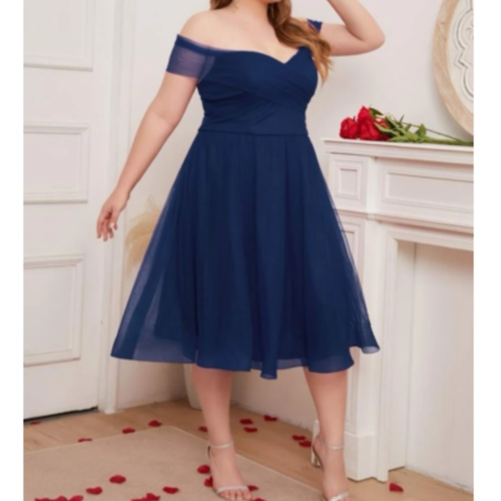 Luxe plus size off shoulder party holiday formal evening dress - Picture 4 of 6